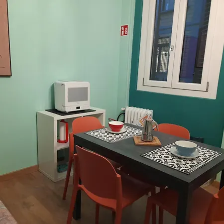 Comfortable Flat Inside Isola And Garibaldi District Milan Exterior photo