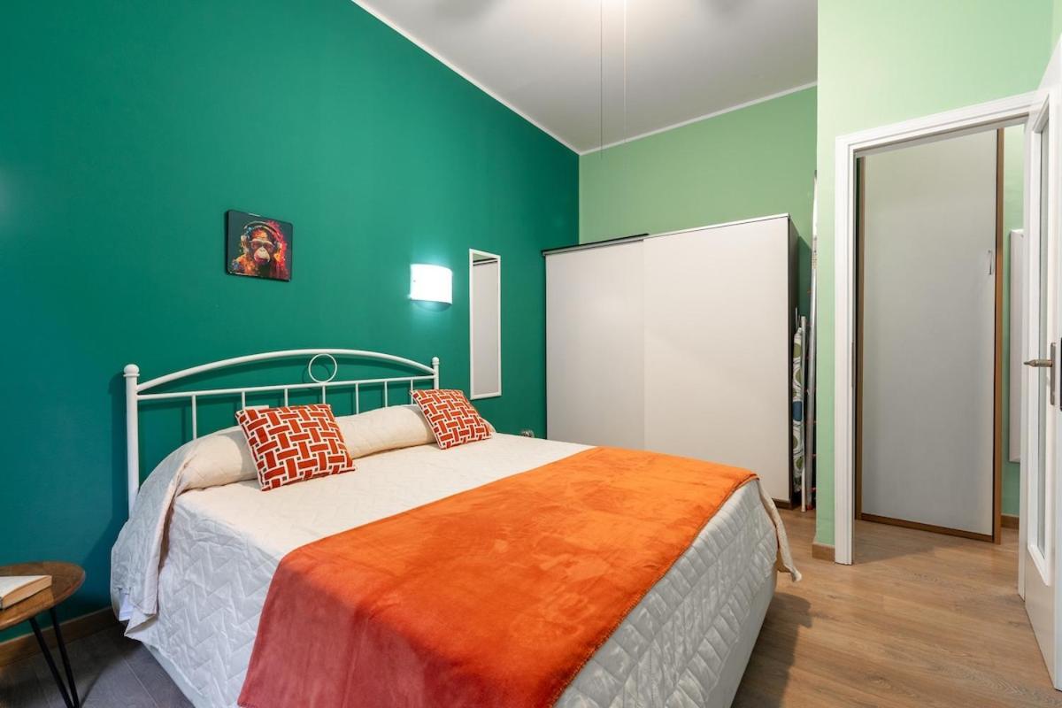 Comfortable Flat Inside Isola And Garibaldi District